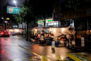 Séoul 19h… la nuit s&rsquo;éveille – Terry FABRE (Objectif Image Montpellier)