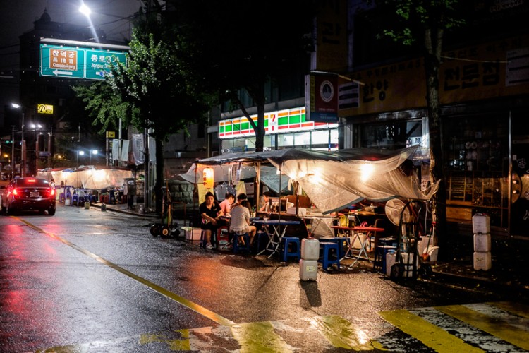 Séoul 19h… la nuit s&rsquo;éveille – Terry FABRE (Objectif Image Montpellier)